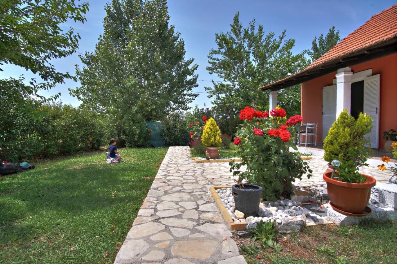 Marilenas House Apartment Astrakeri ภายนอก รูปภาพ